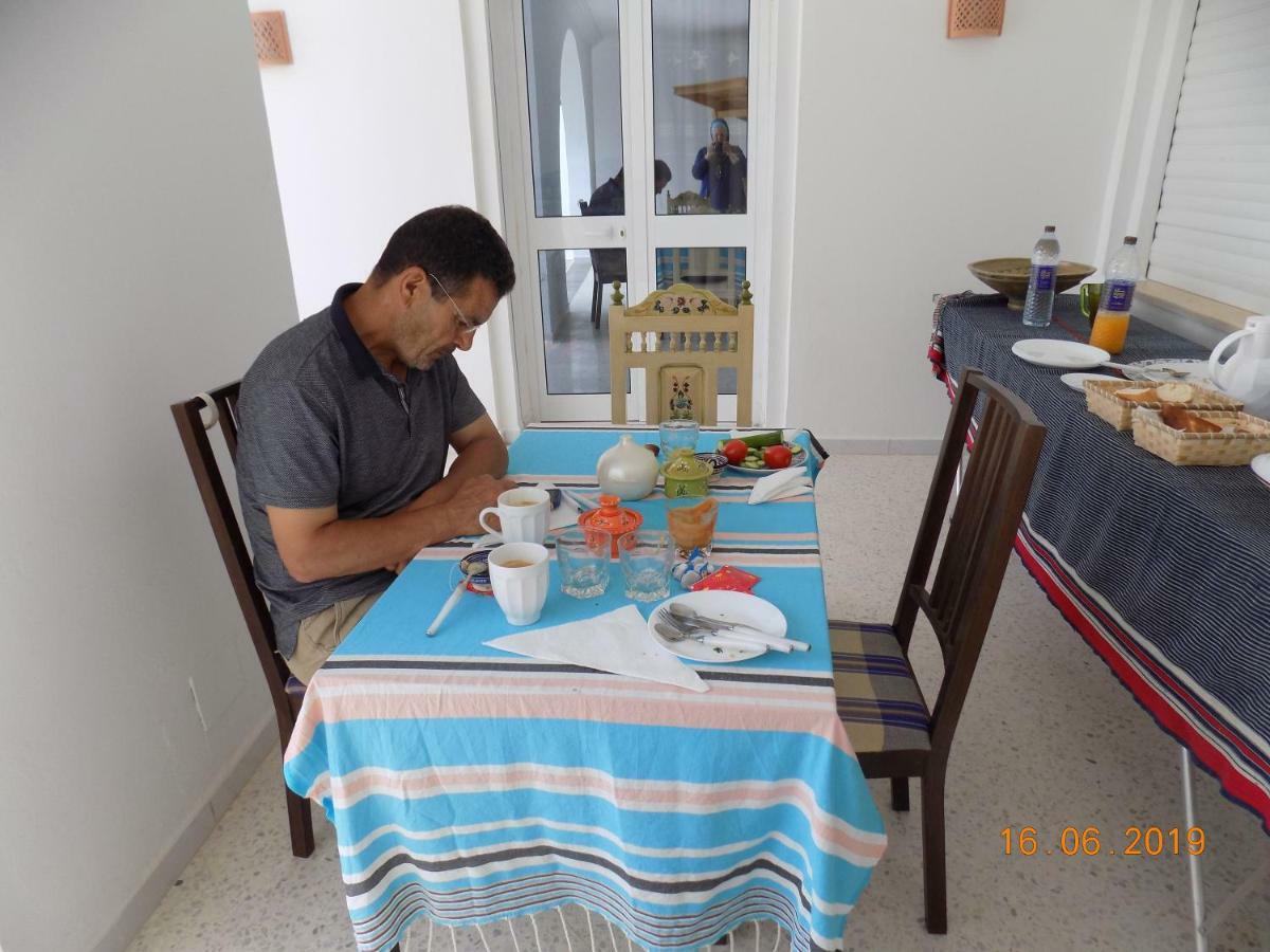 Dar Mamina Acomodação com café da manhã Sidi ash Shammakh Exterior foto