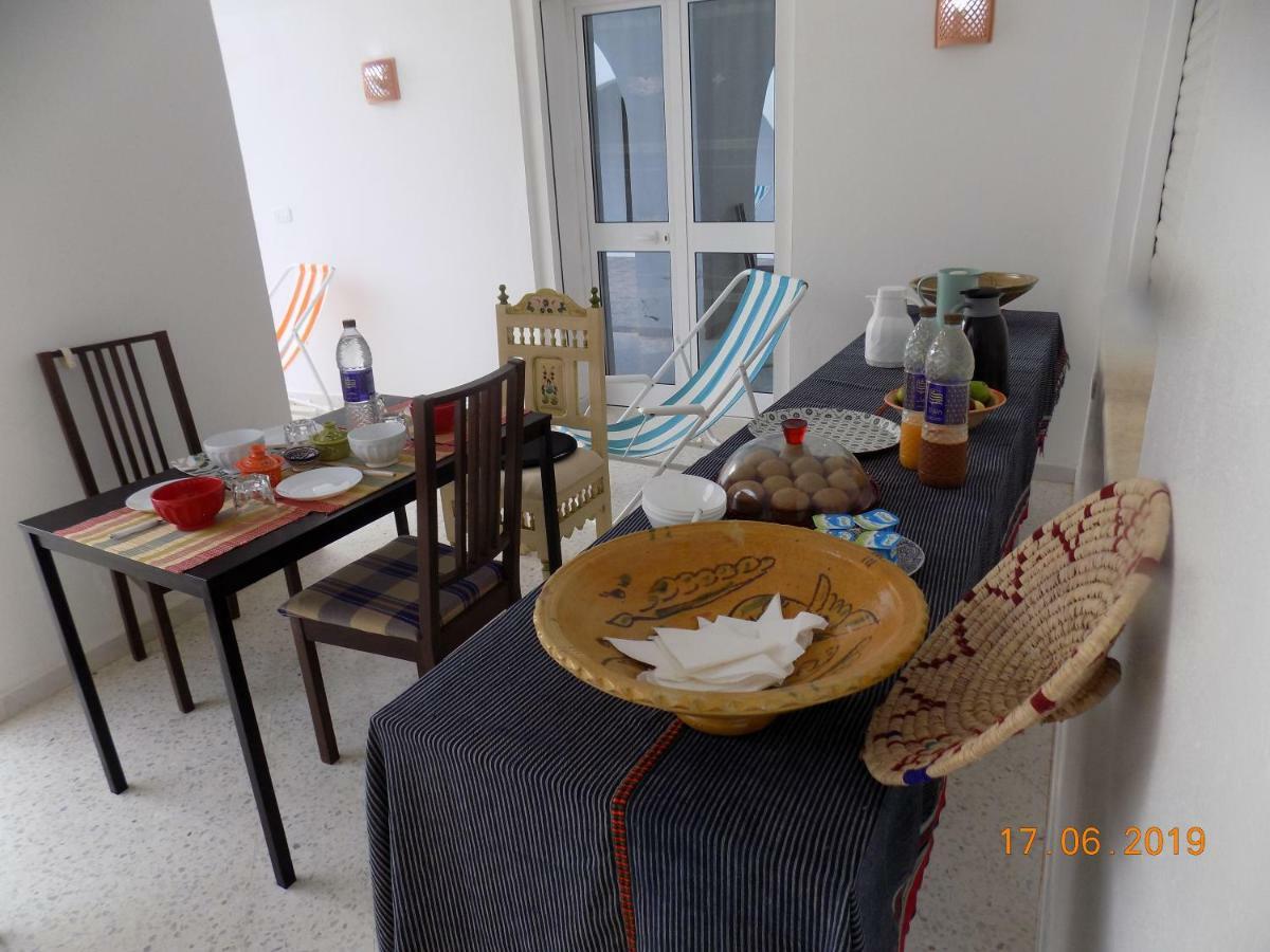 Dar Mamina Acomodação com café da manhã Sidi ash Shammakh Exterior foto